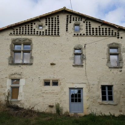 Les terres rouges de la Véquière